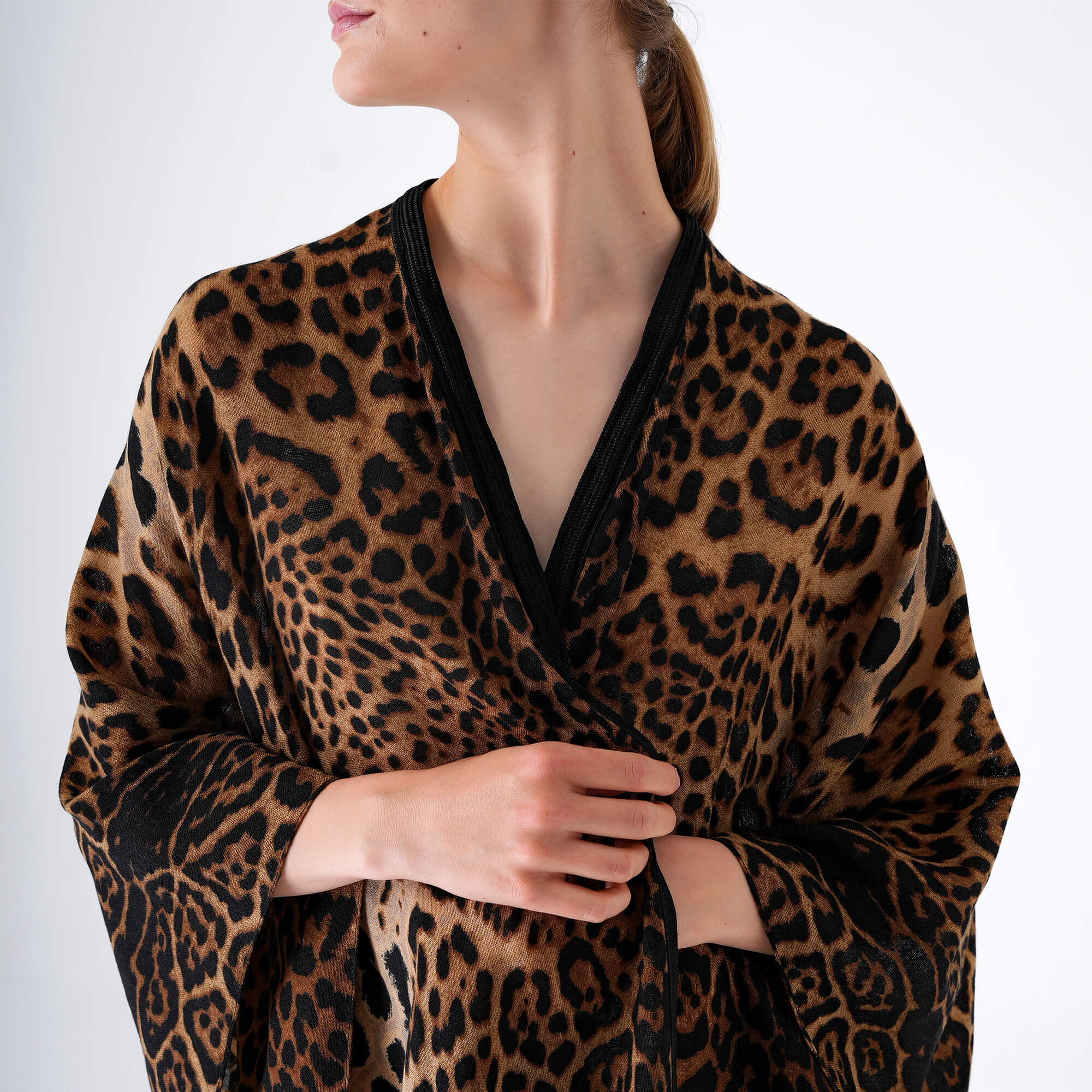 Yves Saint Laurent - Leopared Print Shawl&Kaftan /Scarf